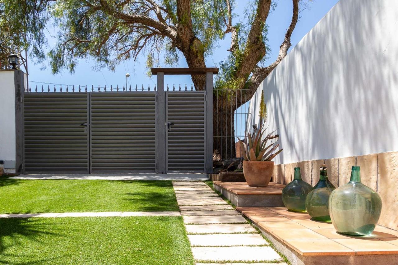 Villa Can Roig By Hello Homes Sitges Sant Pere De Ribes Exterior photo